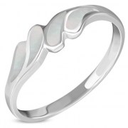 Mother of Pearl Sea Shell Silver Drops Ring, r478